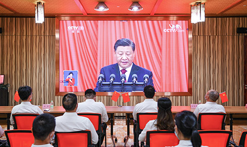 “勠力同心，，，，，，，， 勇毅前行”  <br>全体党员集中收看二十大开幕盛况